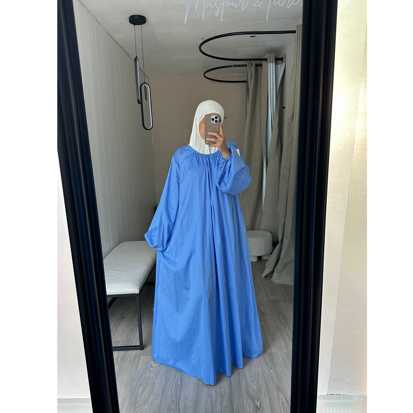 Robe longue avec manches bouffante