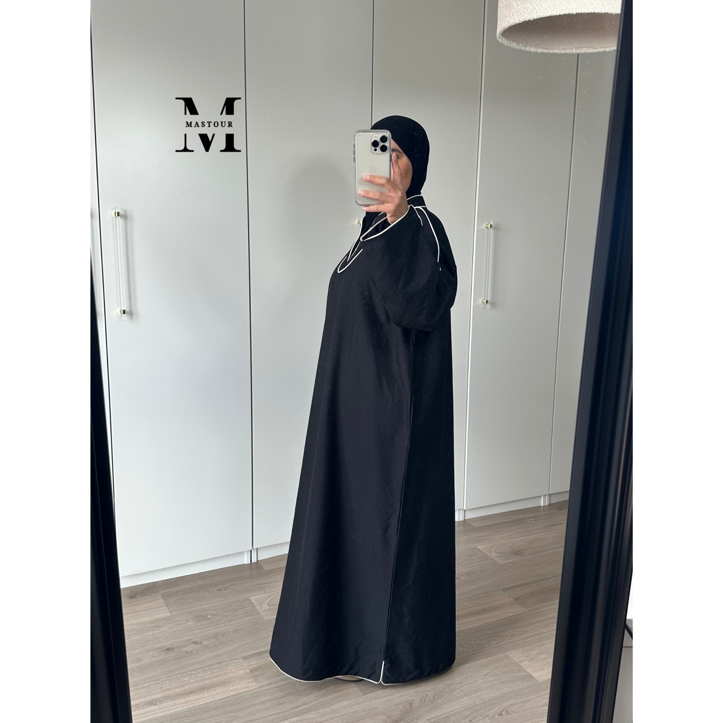 Robe noire longue